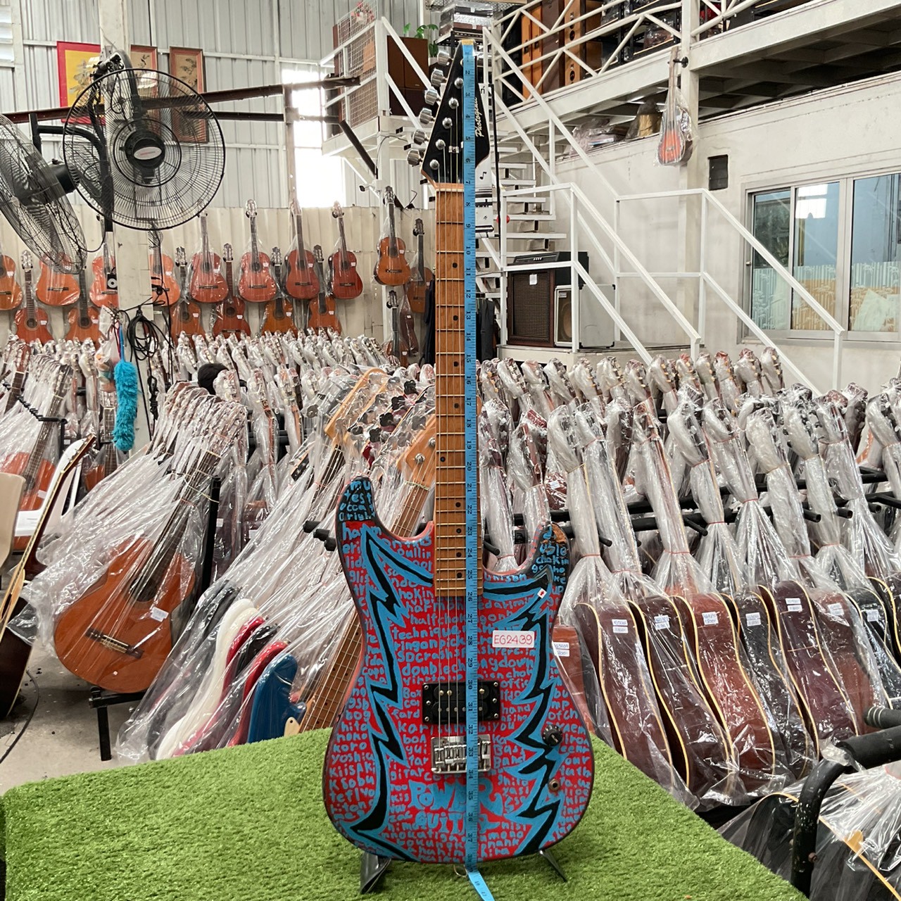 กีต้าร์ไฟฟ้า Photogenic