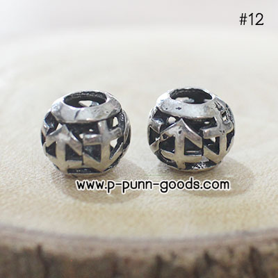 ลูกปัดฉลุลาย 11x9 มม. สีเงินโบราณ **กรุณาเลือกลายด้านใน**