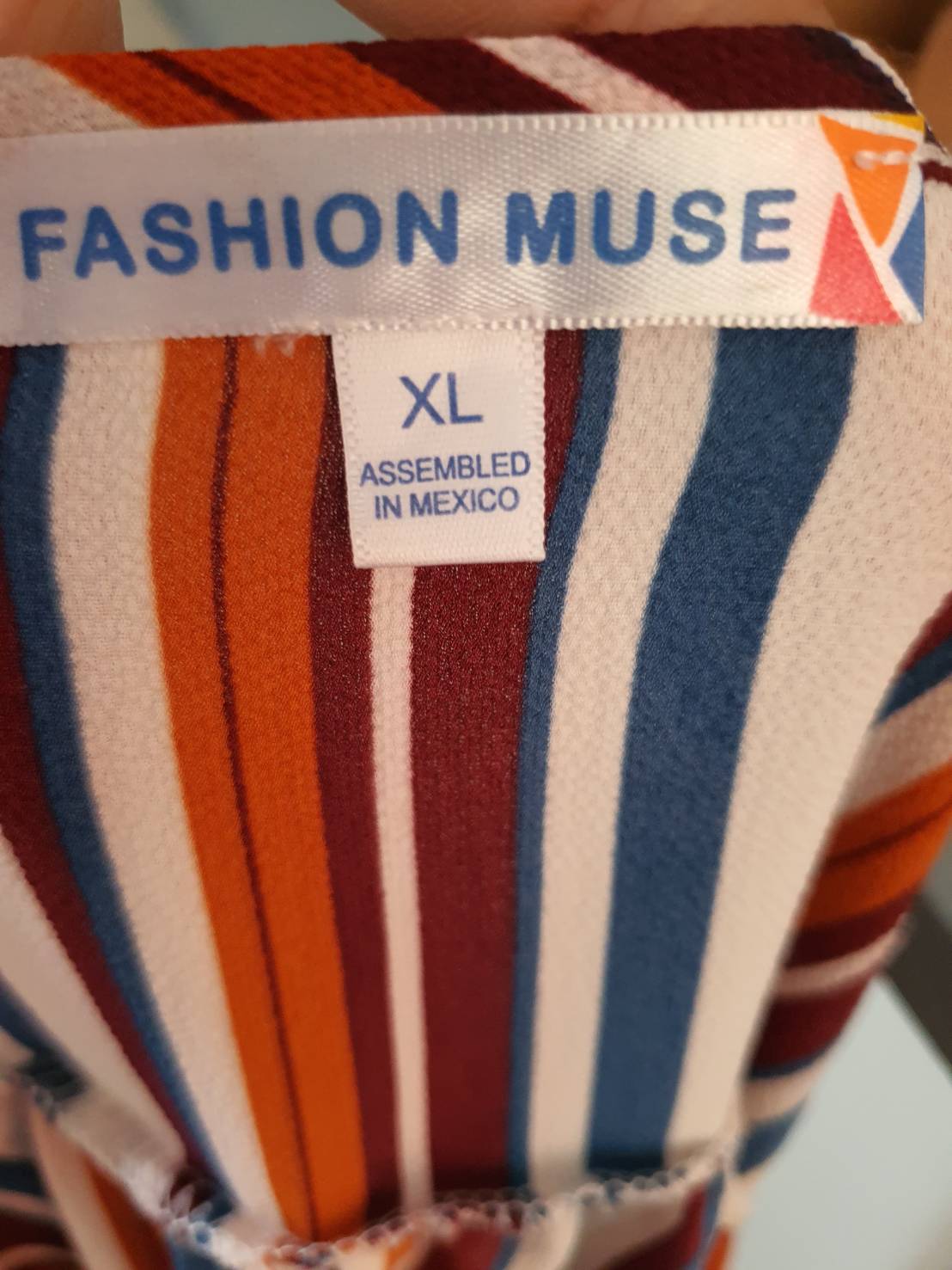 FF05162 เสื้อผ้ามือสอง ลายทาง แบรนด์ FASHION MUSE อก free-42 นิ้ว