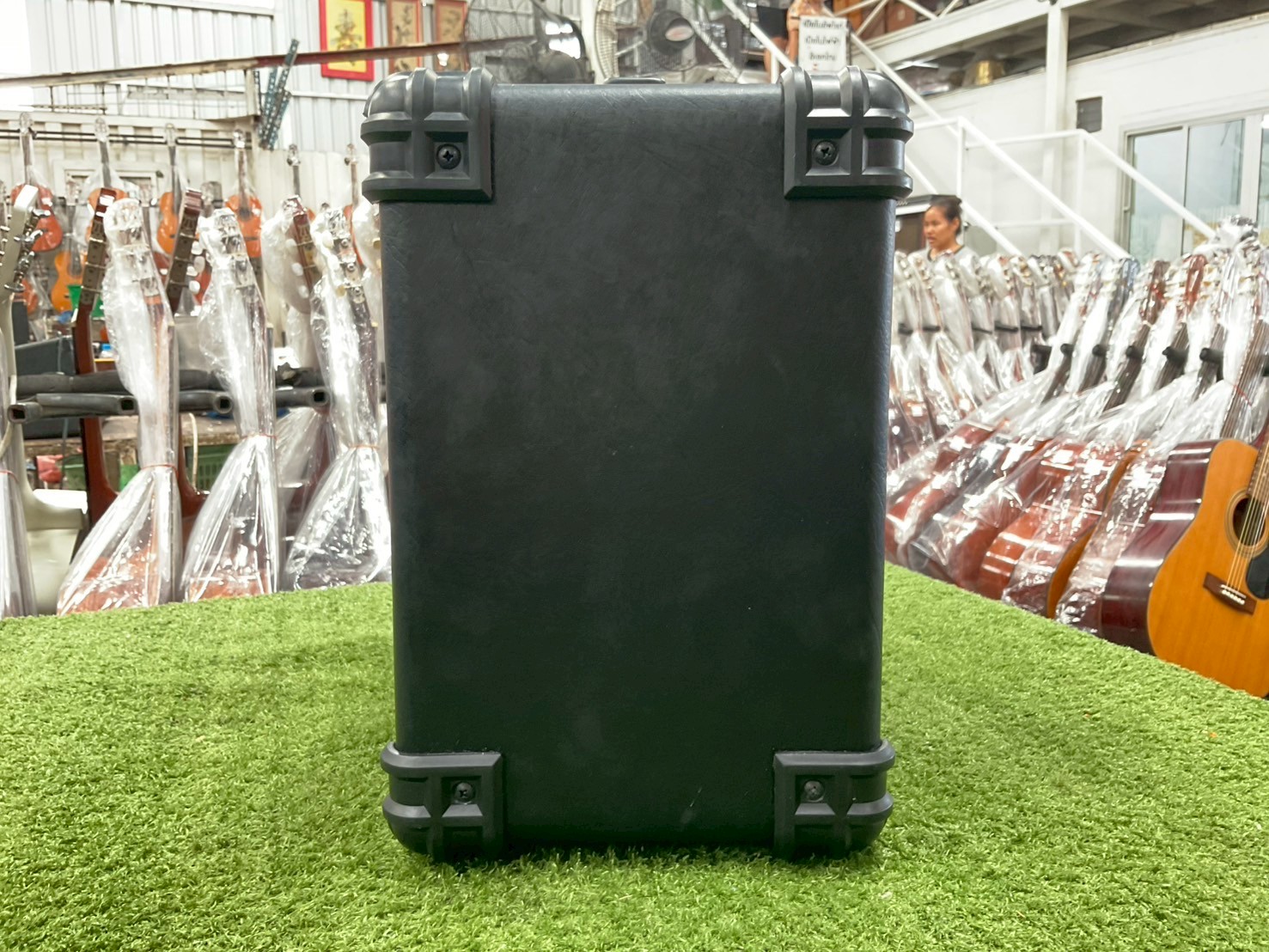 แอมป์กีต้าร์ Ibanez : IBZ10