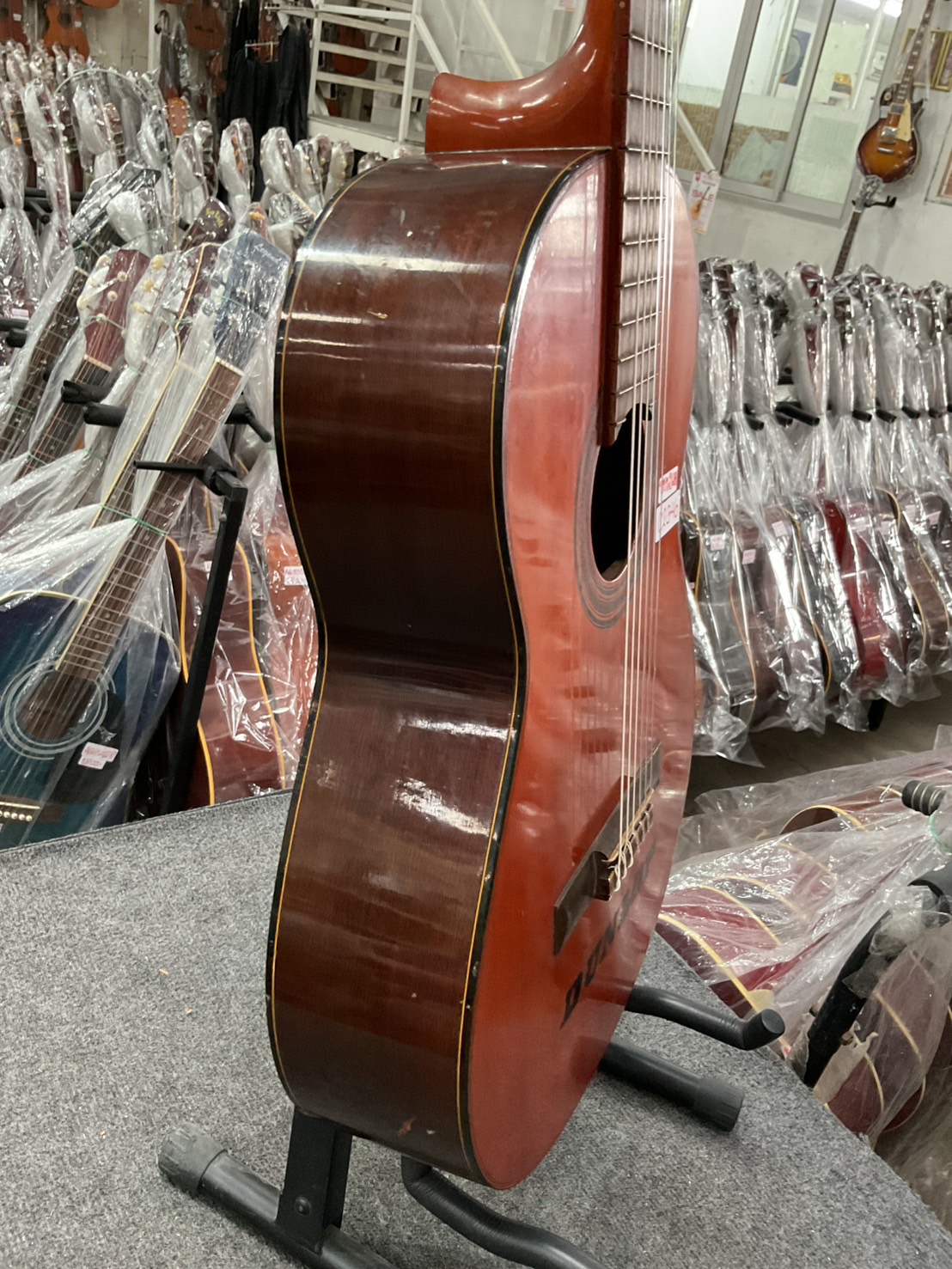 กีต้าร์คลาสสิค YAMAHA : G-70D