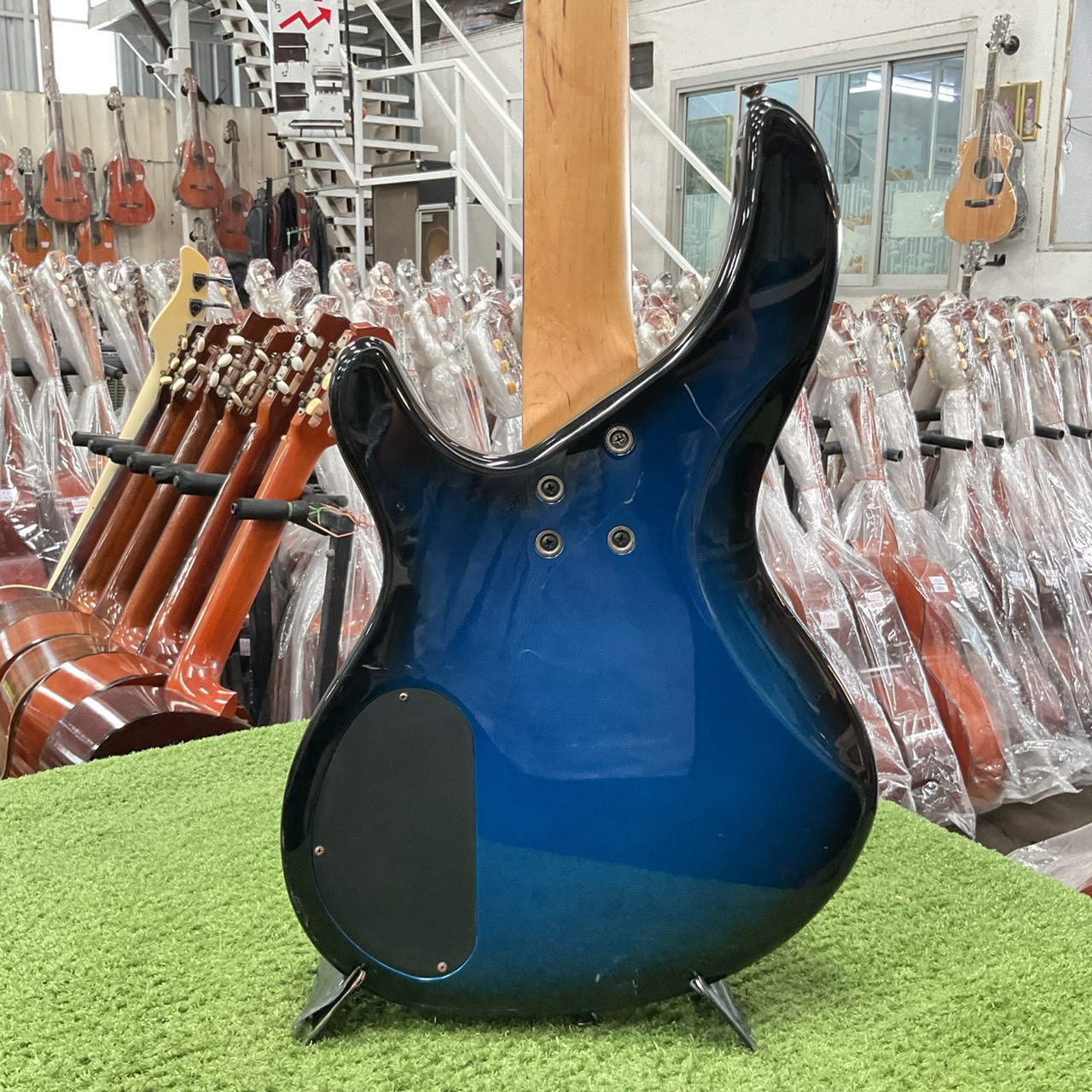 กีต้าร์เบส Aria Pro II