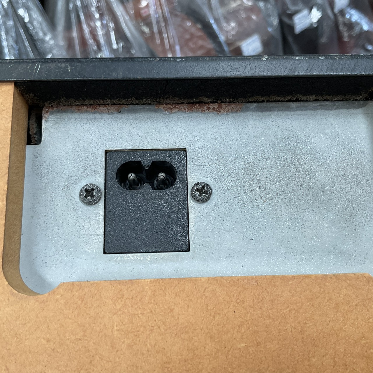 เปียโน YAMAHA : CLP-820 สินค้าไม่พร้อมใช้งาน (ต้องซ่อม)