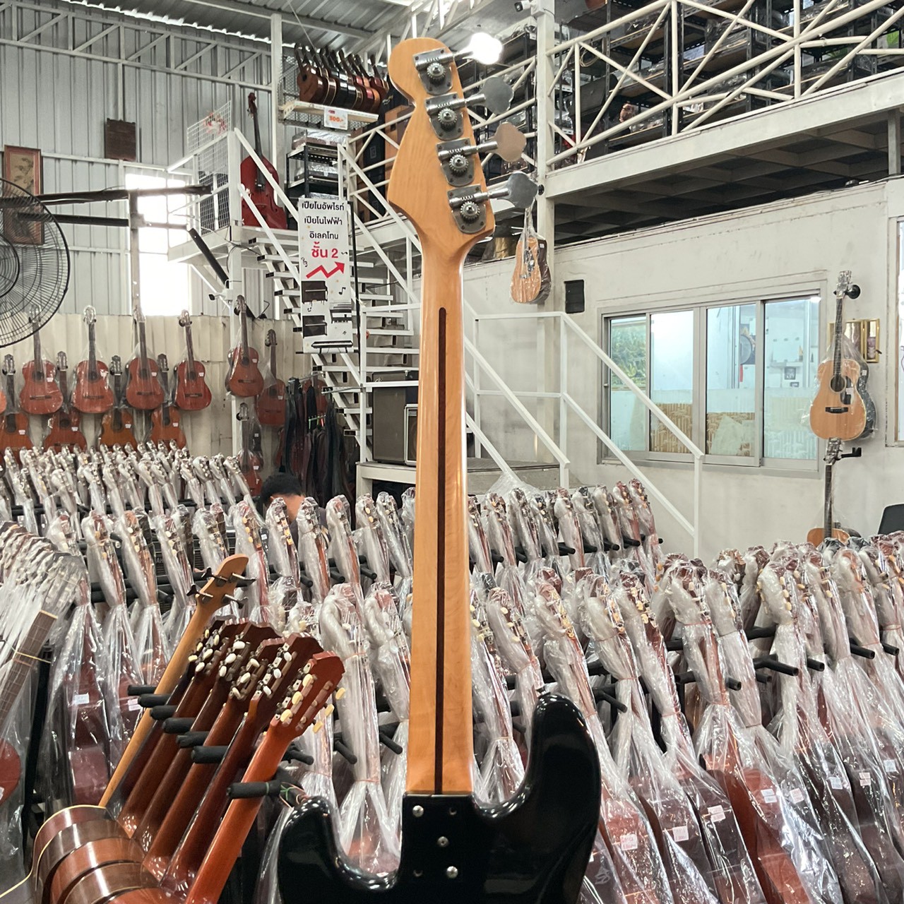 กีต้าร์เบส Flavor