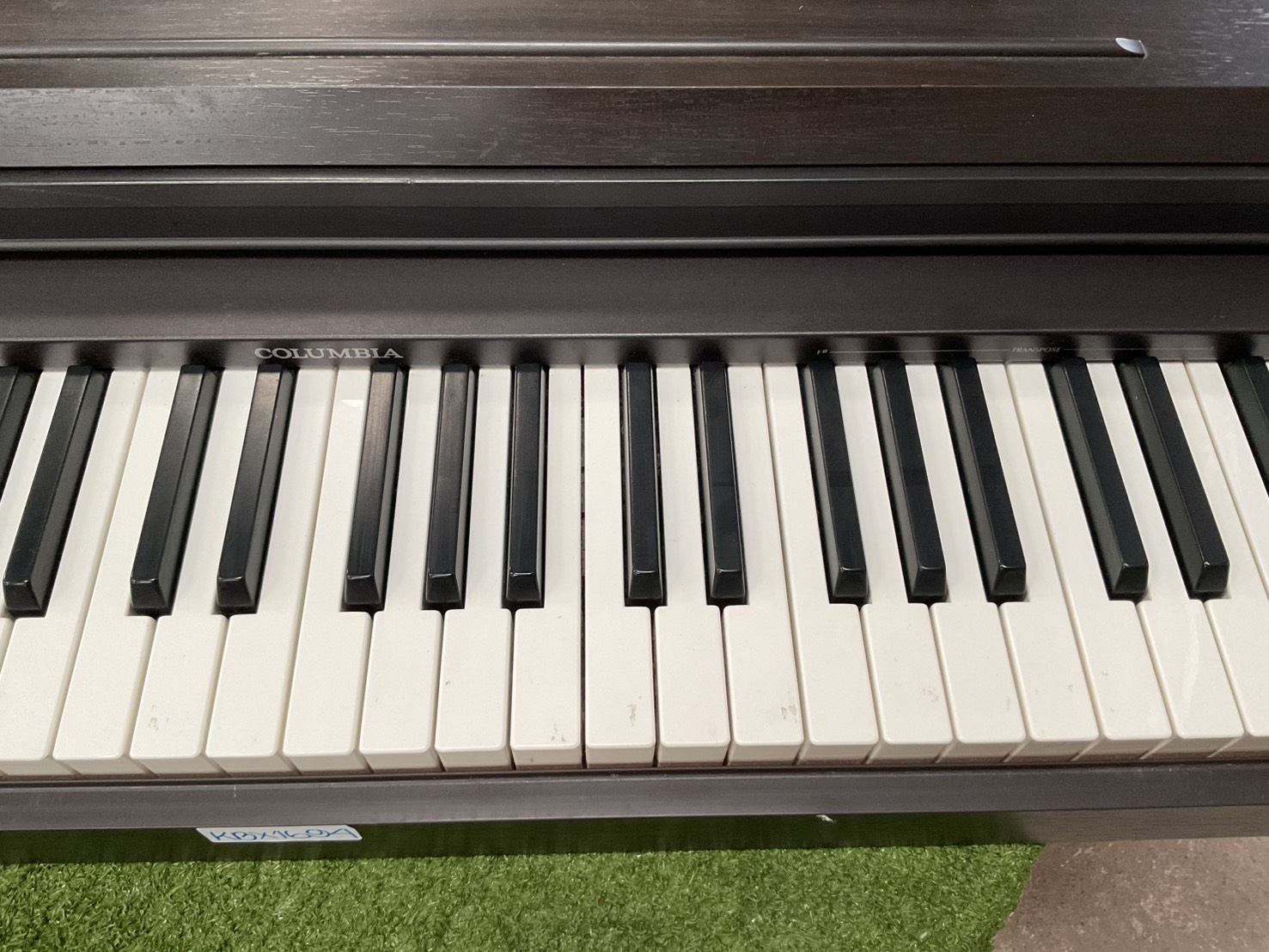 เปียโน COLUMBIA : EP-200T สินค้าไม่พร้อมใช้งาน (ต้องซ่อม)