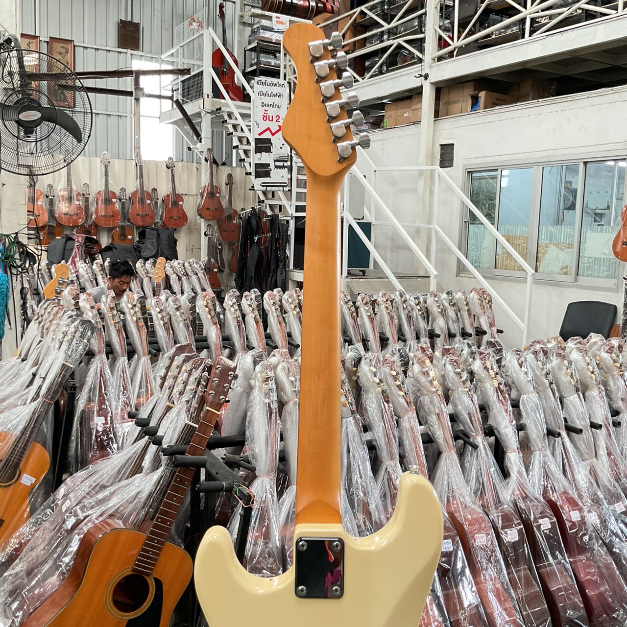 กีต้าร์ไฟฟ้า PlayTech