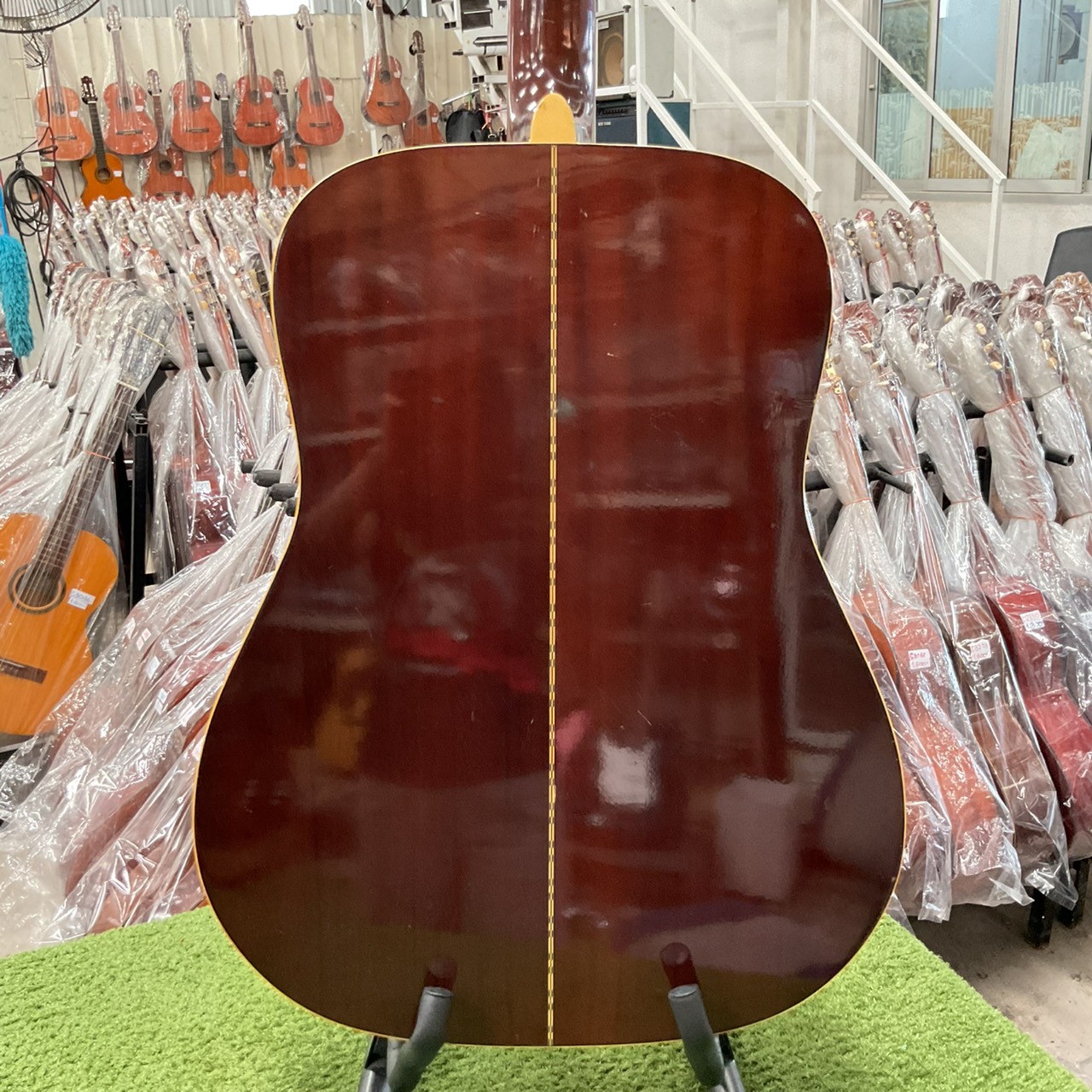 กีต้าร์โปร่ง YAMAHA : FG-151