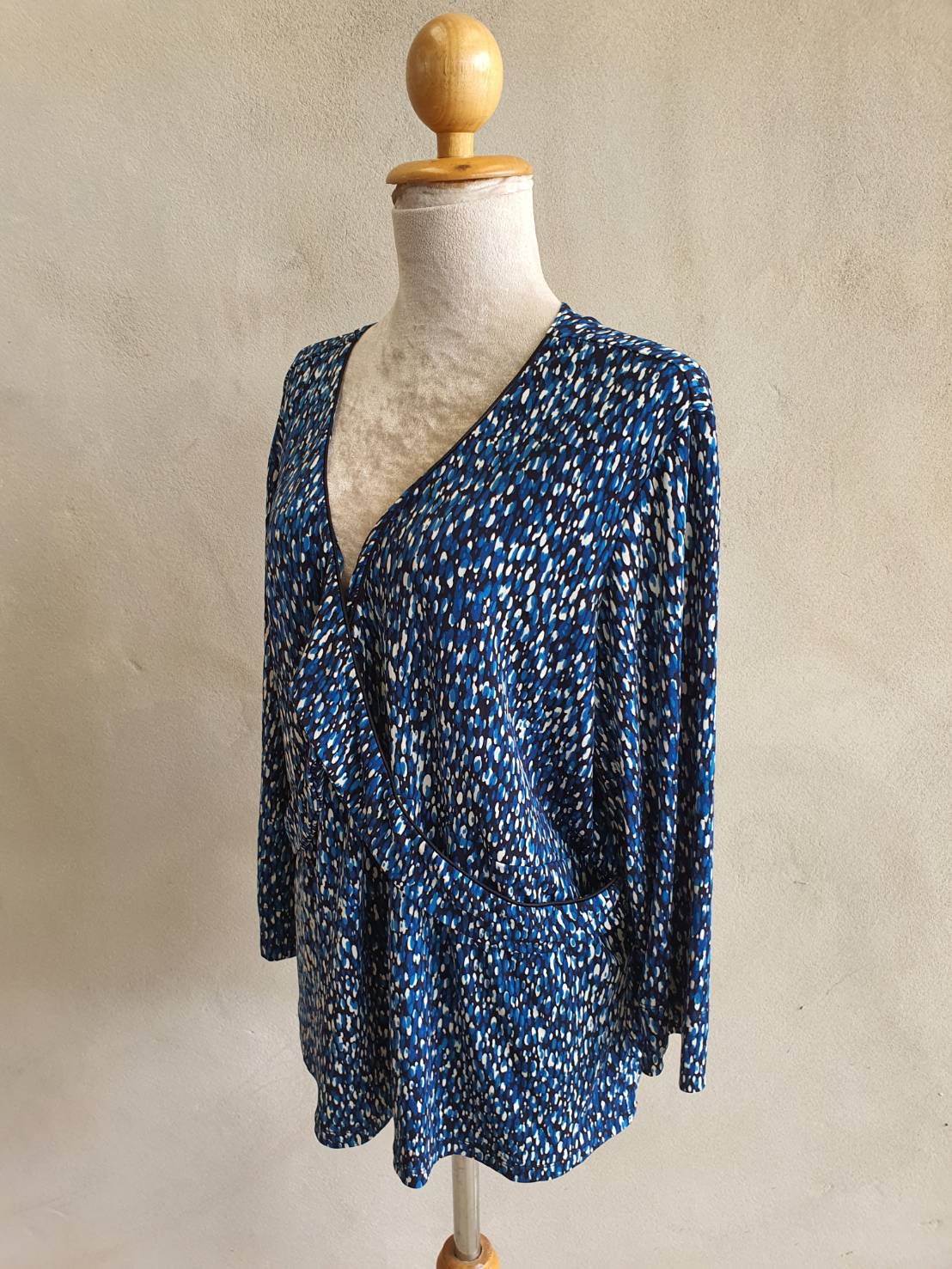 FF04973 เสื้อผ้ามือสอง สาวอวบ พลัสไซส์ new directions สีน้ำเงินลาย อก 52-58 นิ้ว