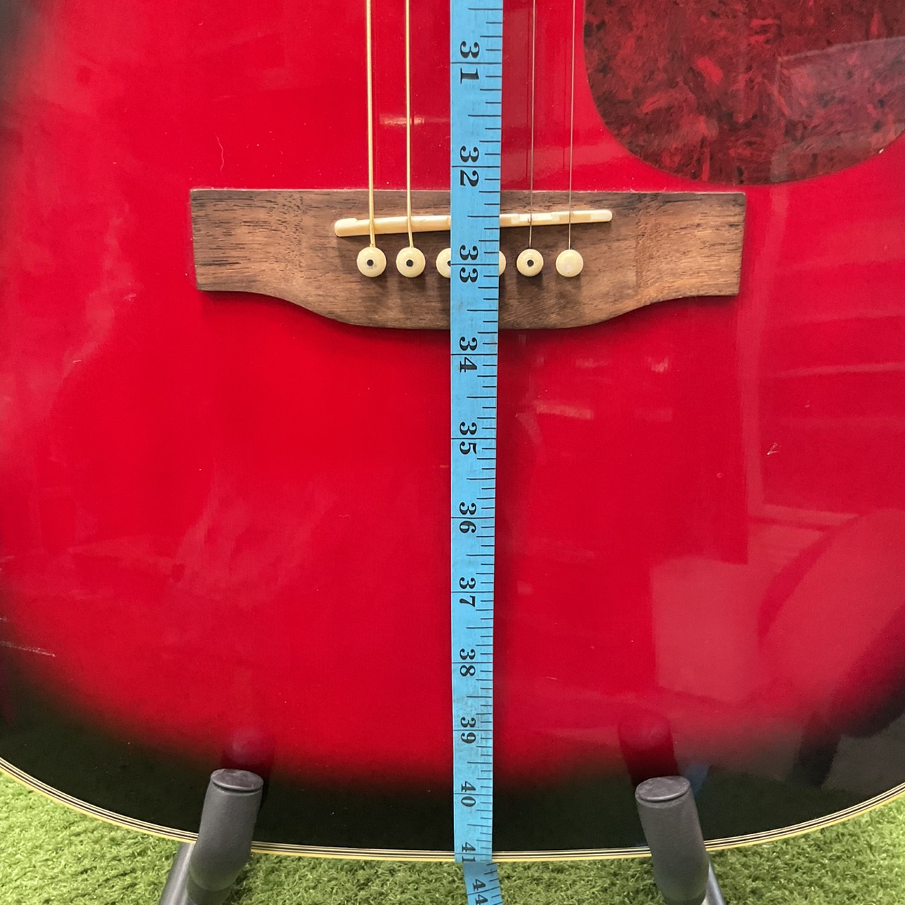 กีต้าร์โปร่ง Mavis : MW-200