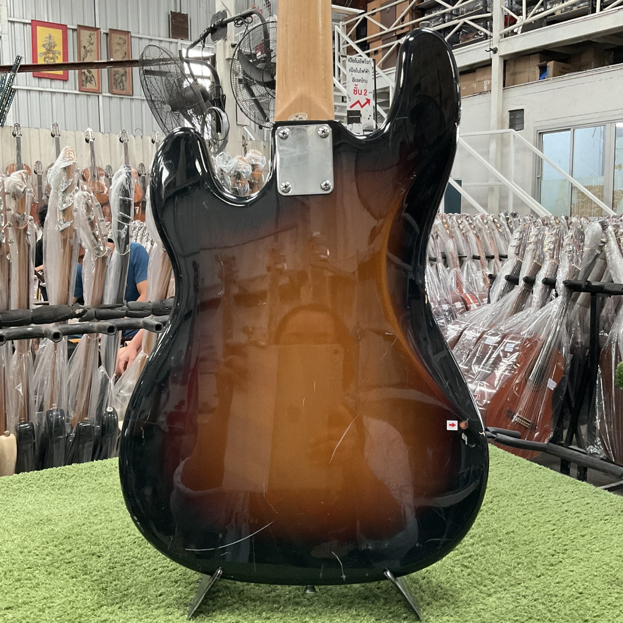 กีต้าร์เบส PhotoGenic