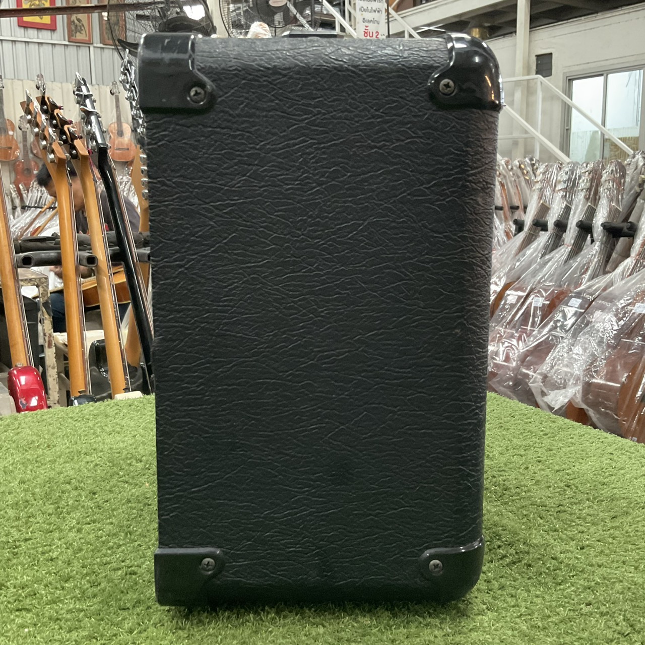 แอมป์กีต้าร์ WASHBURN : Live 10