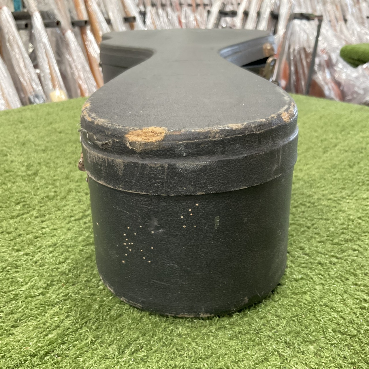 กล่องเคสกีต้าร์คลาสสิค