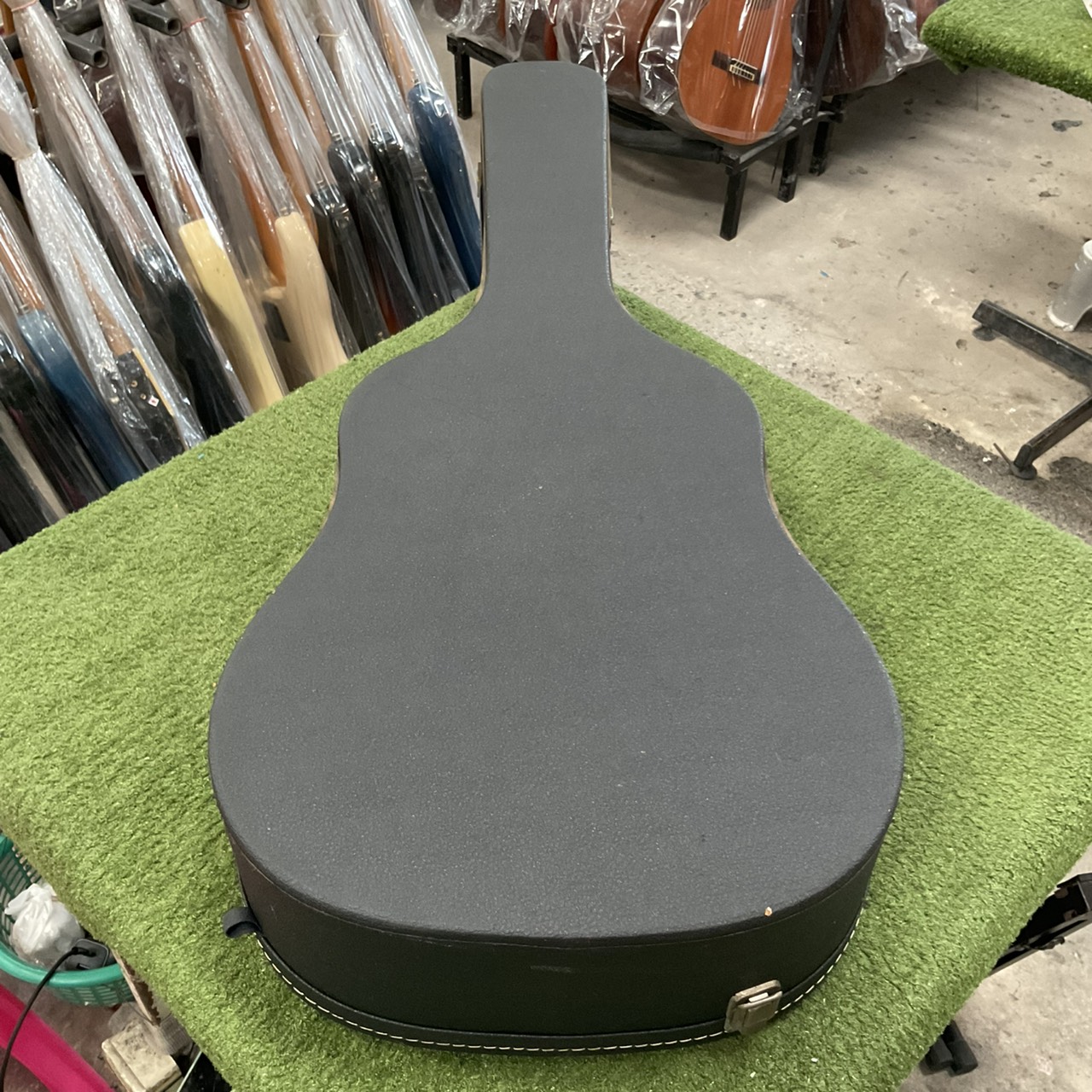 กล่องเคสกีต้าร์โปร่ง TAKASHI