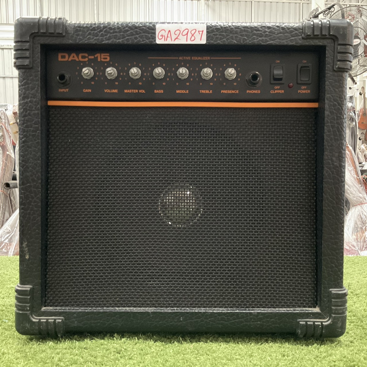 แอมป์กีต้าร์ Roland : DAC-15