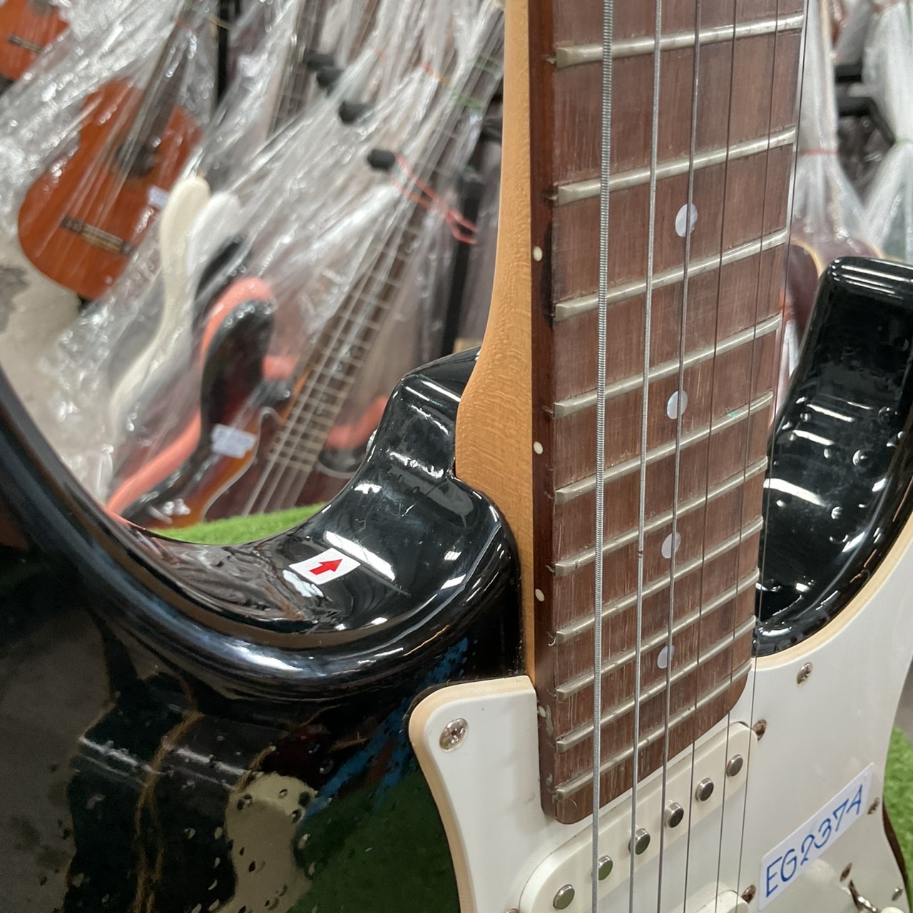 กีต้าร์ไฟฟ้า YAMAHA :EG-112