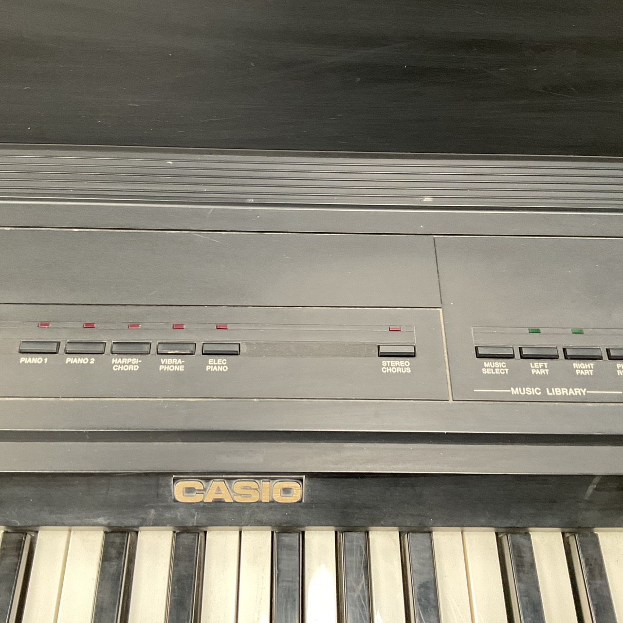 เปียโน CASIO : CDP-3000A สินค้าไม่พร้อมใช้งาน (ต้องซ่อม)