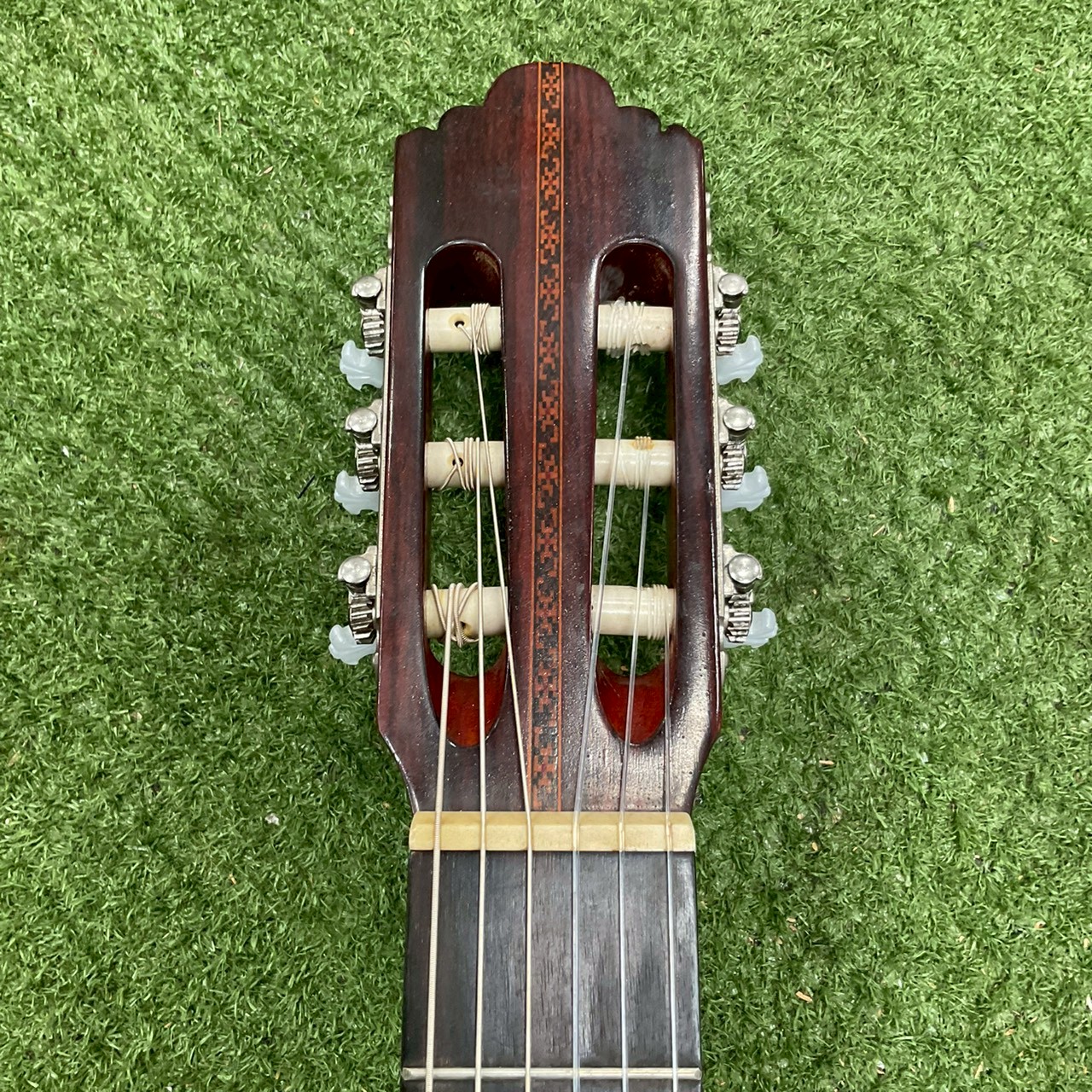 กีต้าร์คลาสสิค Shinano : LG130