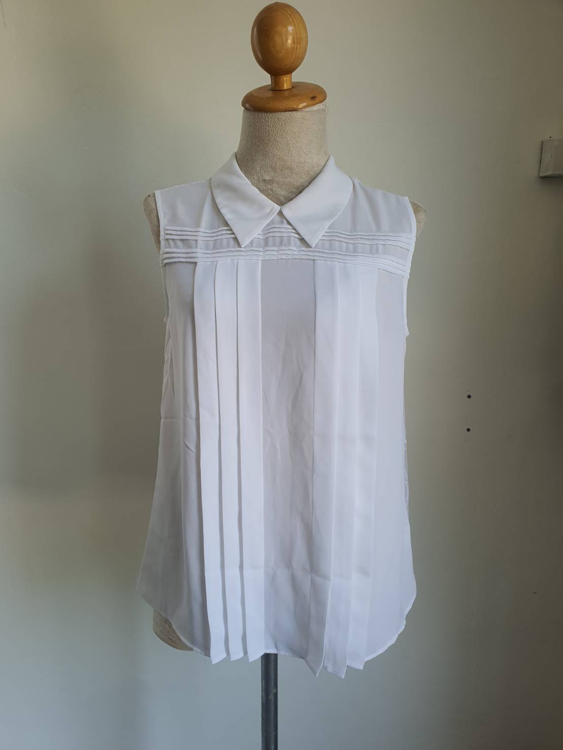 FF05306 เสื้อมือสอง ชีฟอง แขนกุด สีขาว อก 36 นิ้ว