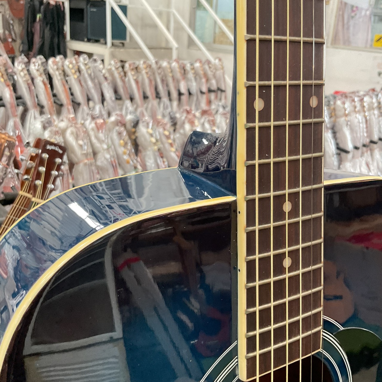 กีต้าร์โปร่ง HONEY BEE : W-15/BLS