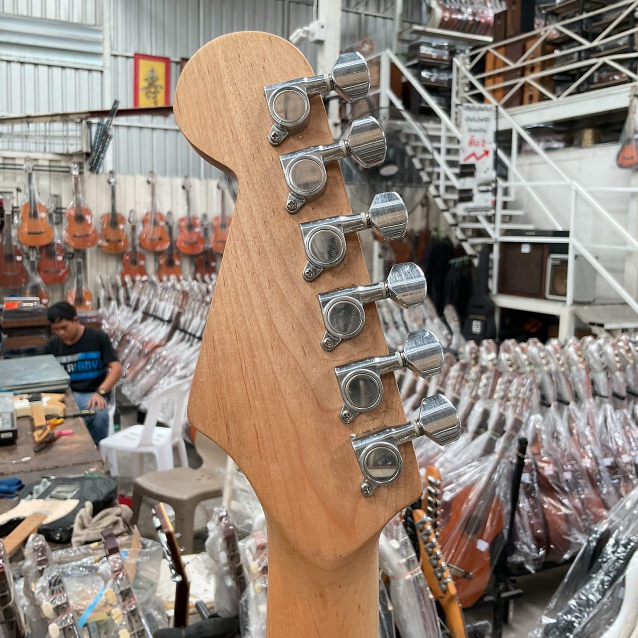 กีต้าร์ไฟฟ้า SELDER