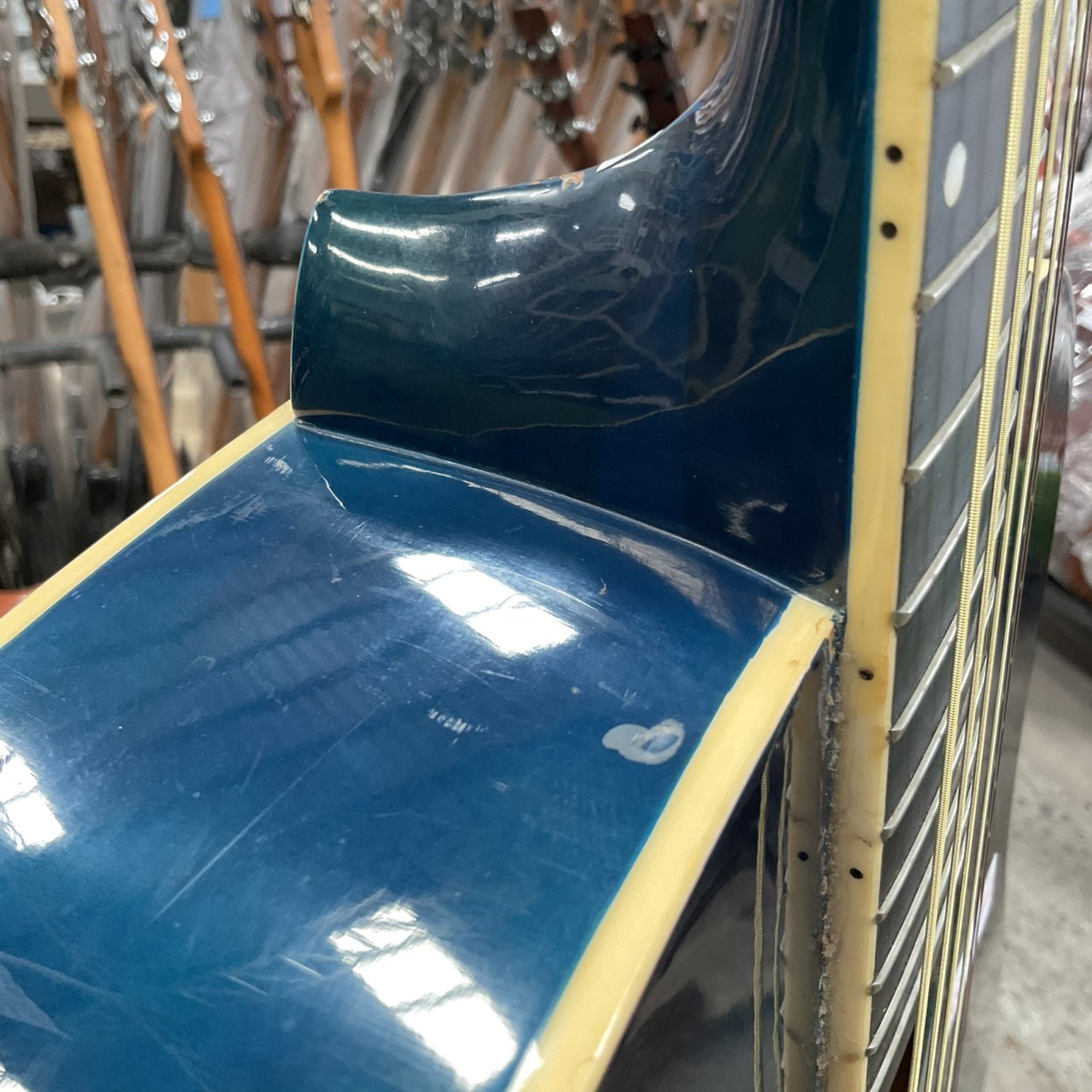 กีต้าร์โปร่ง Barclay : MD-120BLS