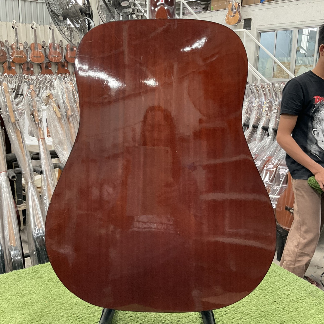 กีต้าร์โปร่ง Marchis : M130