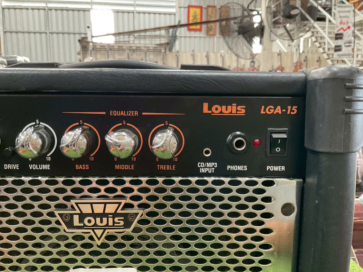 แอมป์กีต้าร์ Louis : LGA-15