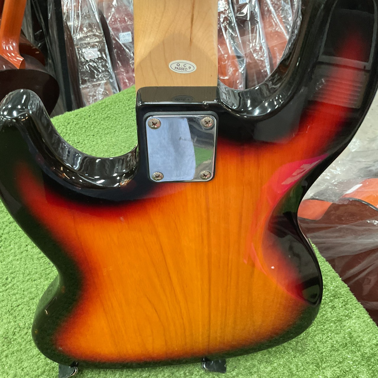 กีต้าร์เบส SELDER