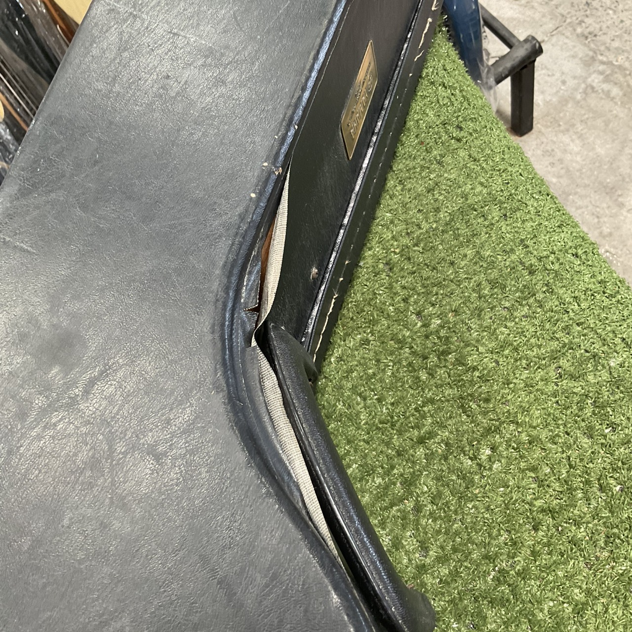 กล่องเคสกีต้าร์คลาสสิค YAMAHA