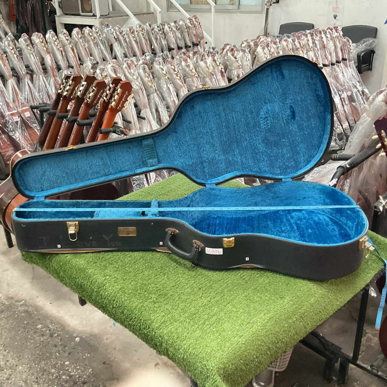 กล่องเคสกีต้าร์โปร่ง