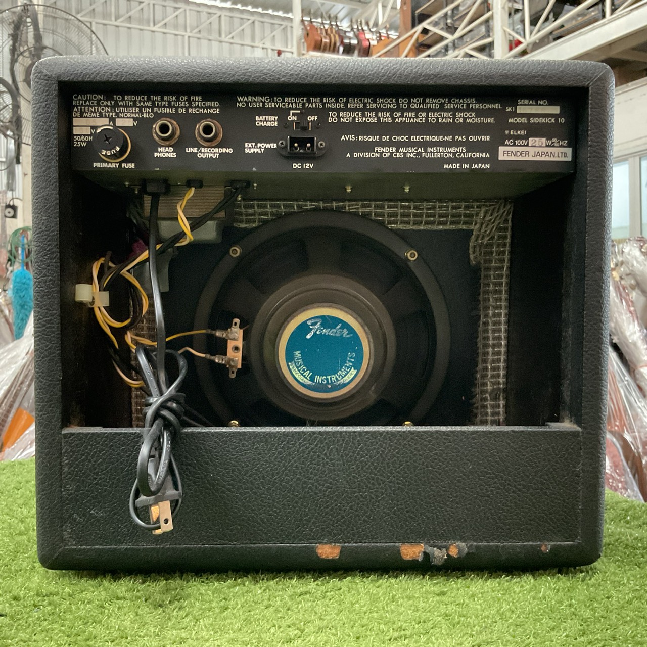 แอมป์กีต้าร์ Fender : SIDEKICK 10