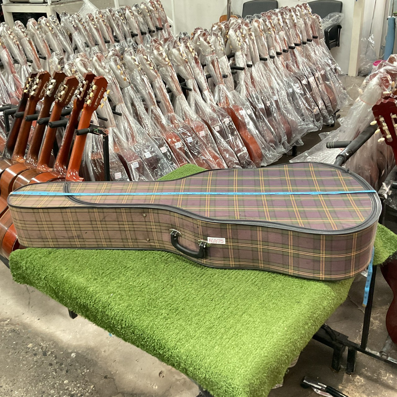 กล่องเคสกีต้าร์โปร่ง