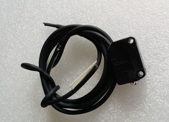 PHOTOELECTRIC SENSOR, KEYENCE, PZ2-61P, DC12-24V