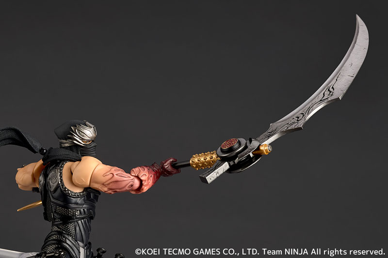 Revoltech Amazing Yamaguchi Ryu Hayabusa "NINJA GAIDEN 3: Razor's Edge" Ver.(Pre-order)