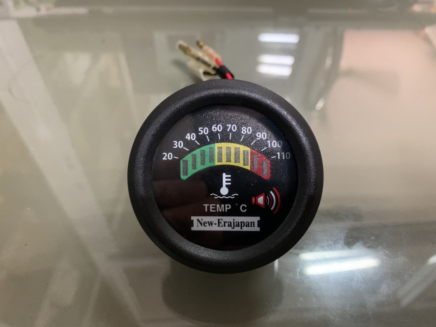 เกจ์วัดความร้อนไฟฟ้าแบบ LED 12-24V มีเสียงเตือน