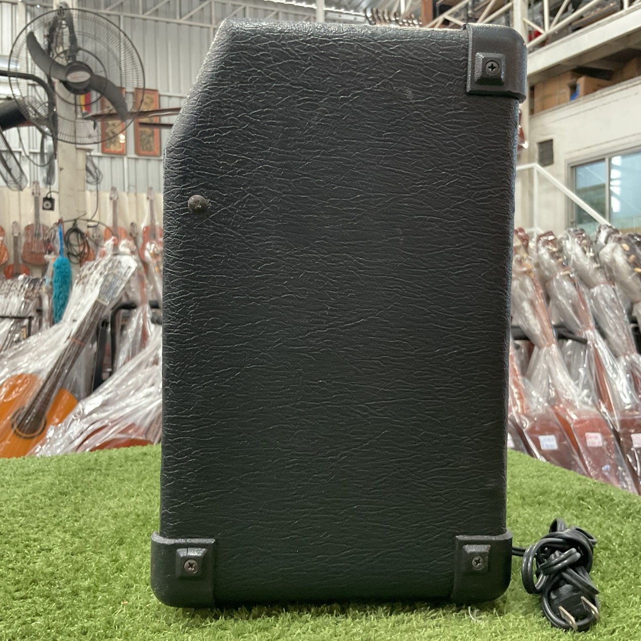 แอมป์กีต้าร์ FERNANDES : FA-15