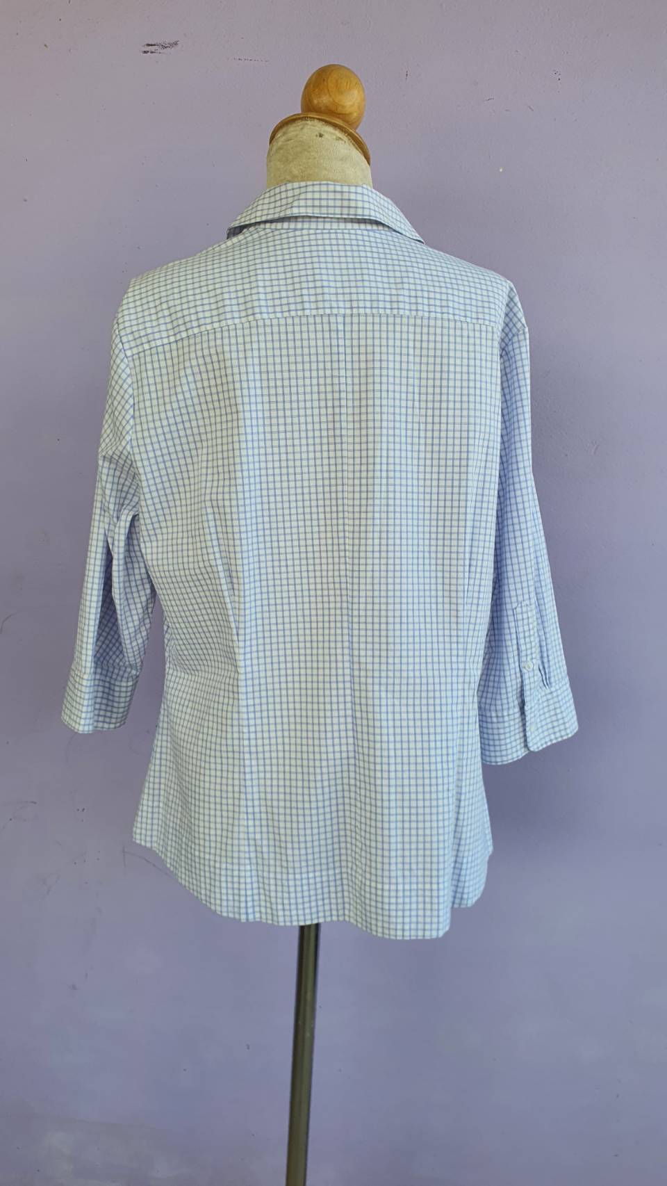 ขายแล้วจ้า FF02731 เสื้อเชิ้ต สีขาวลายตาราง มือสอง แบรนด์ RIDERS BY LEE อก 44 นิ้ว