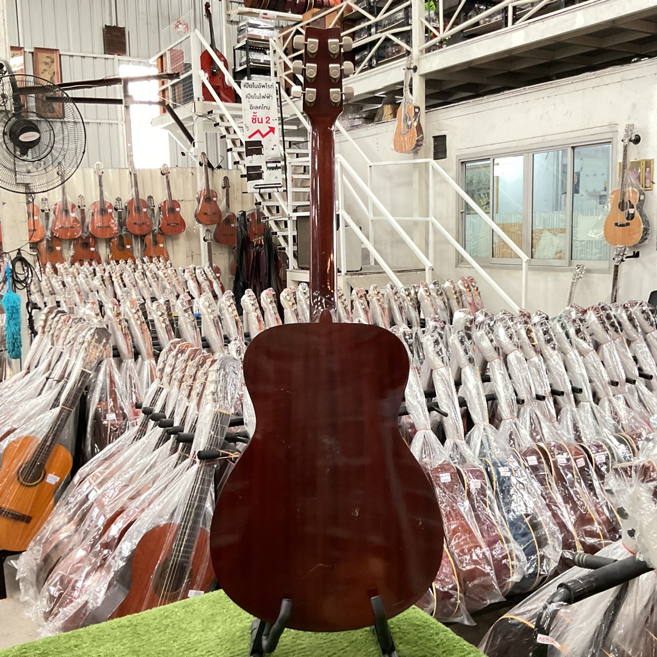 กีต้าร์โปร่ง YAMAHA : FG-130