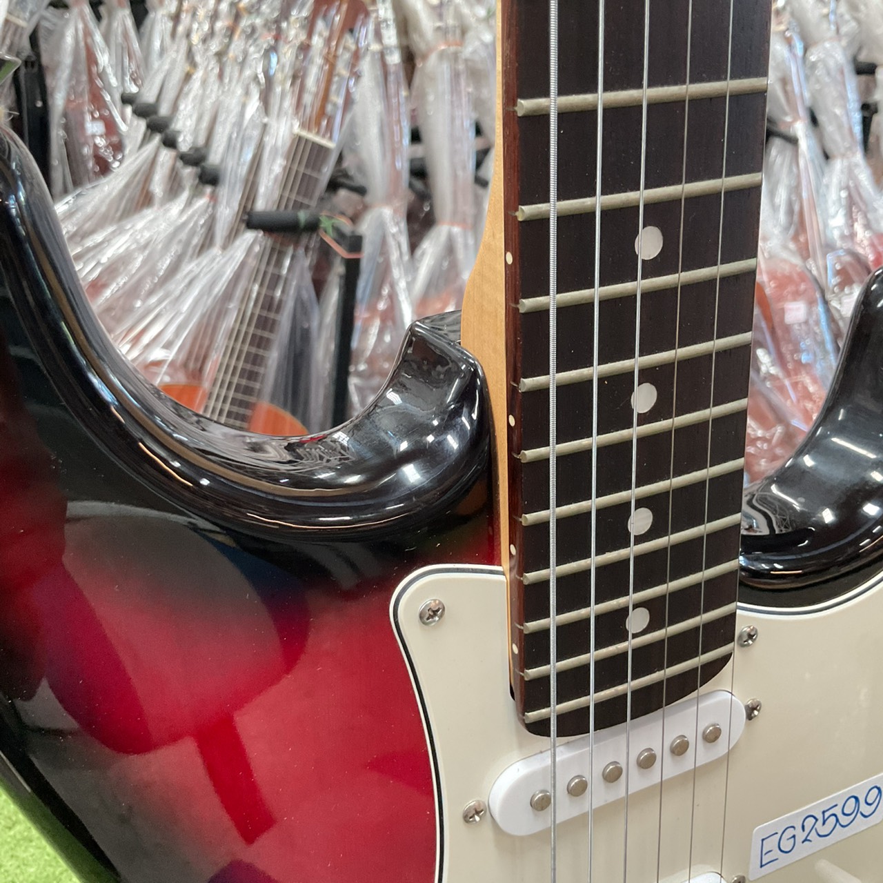 กีต้าร์ไฟฟ้า SELDER