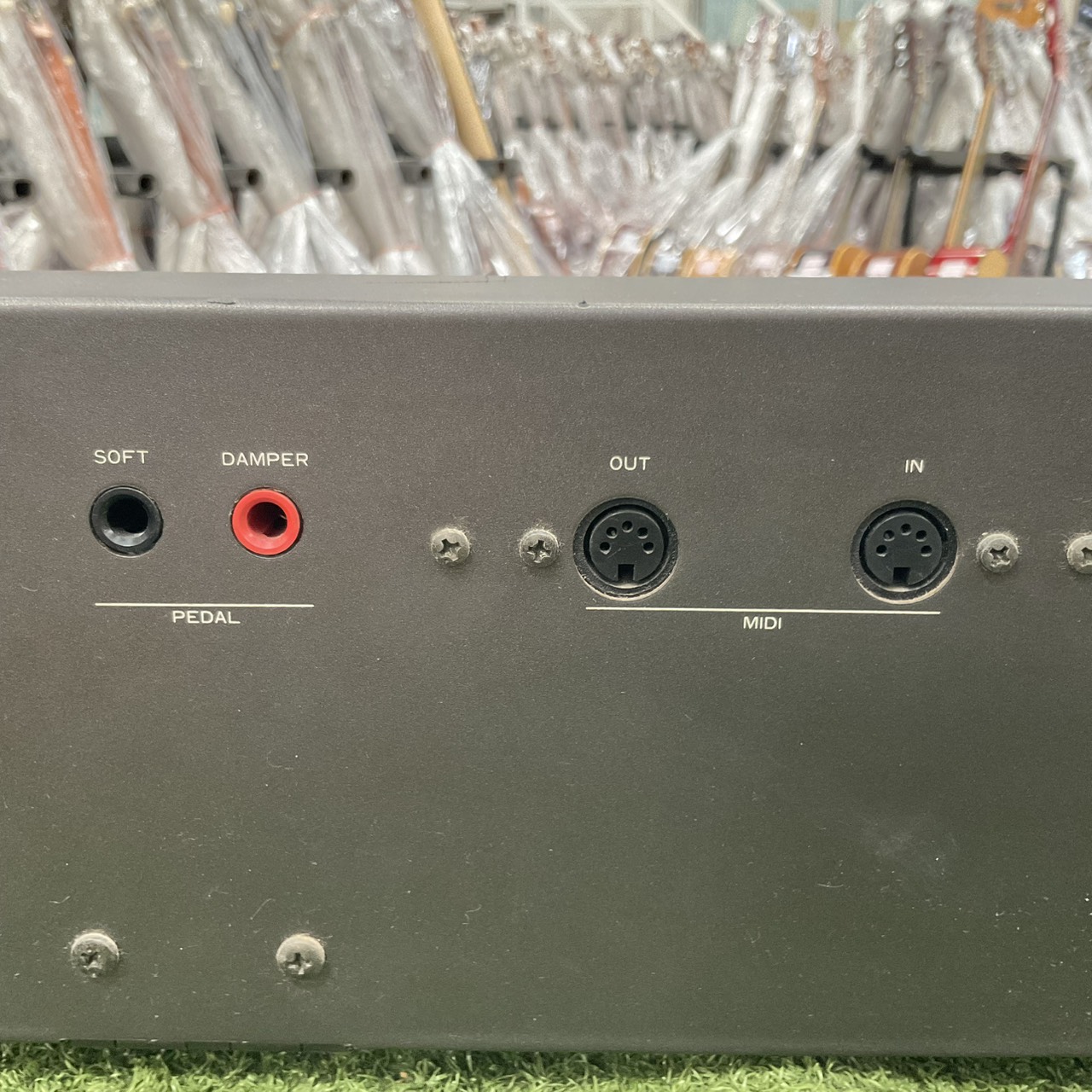 เปียโน KAWAI : PW 135 สินค้าไม่พร้อมใช้งาน (ต้องซ่อม)