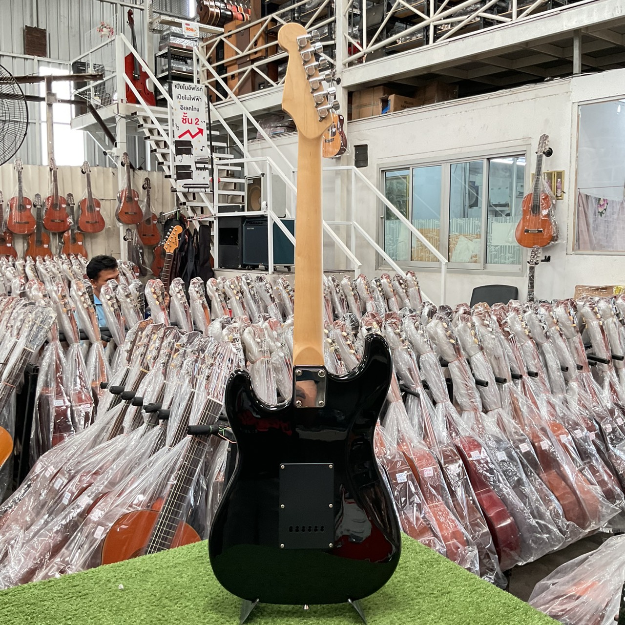 กีต้าร์ไฟฟ้า SELDER