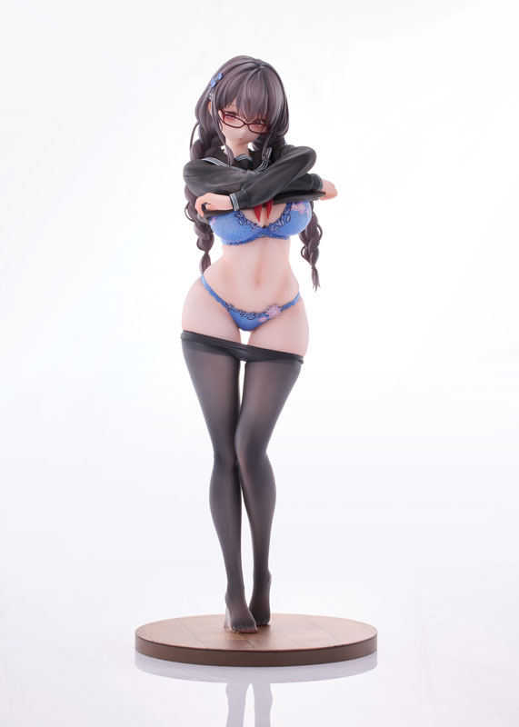 Girl with Glasses Who Dont Want To Take PE Class illustration by Fujiko 1/6 Complete Figure(Provisional Pre-order)