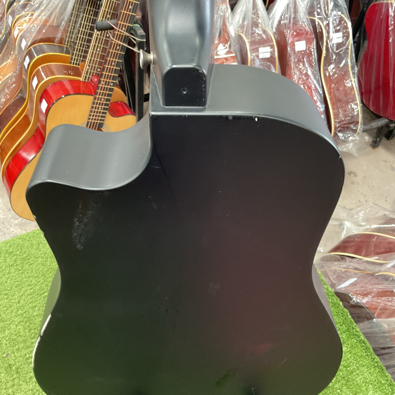 กีต้าร์โปร่ง Juicy : JCG-01S/BK