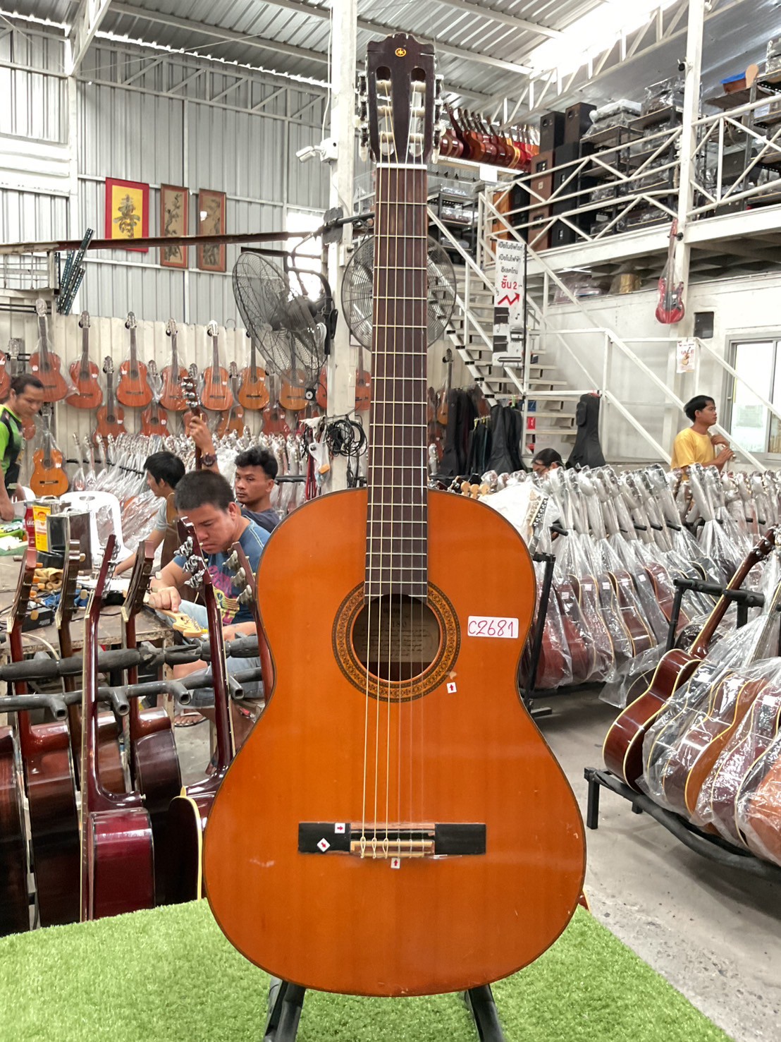 กีต้าร์คลาสสิค YAMAHA : C-180