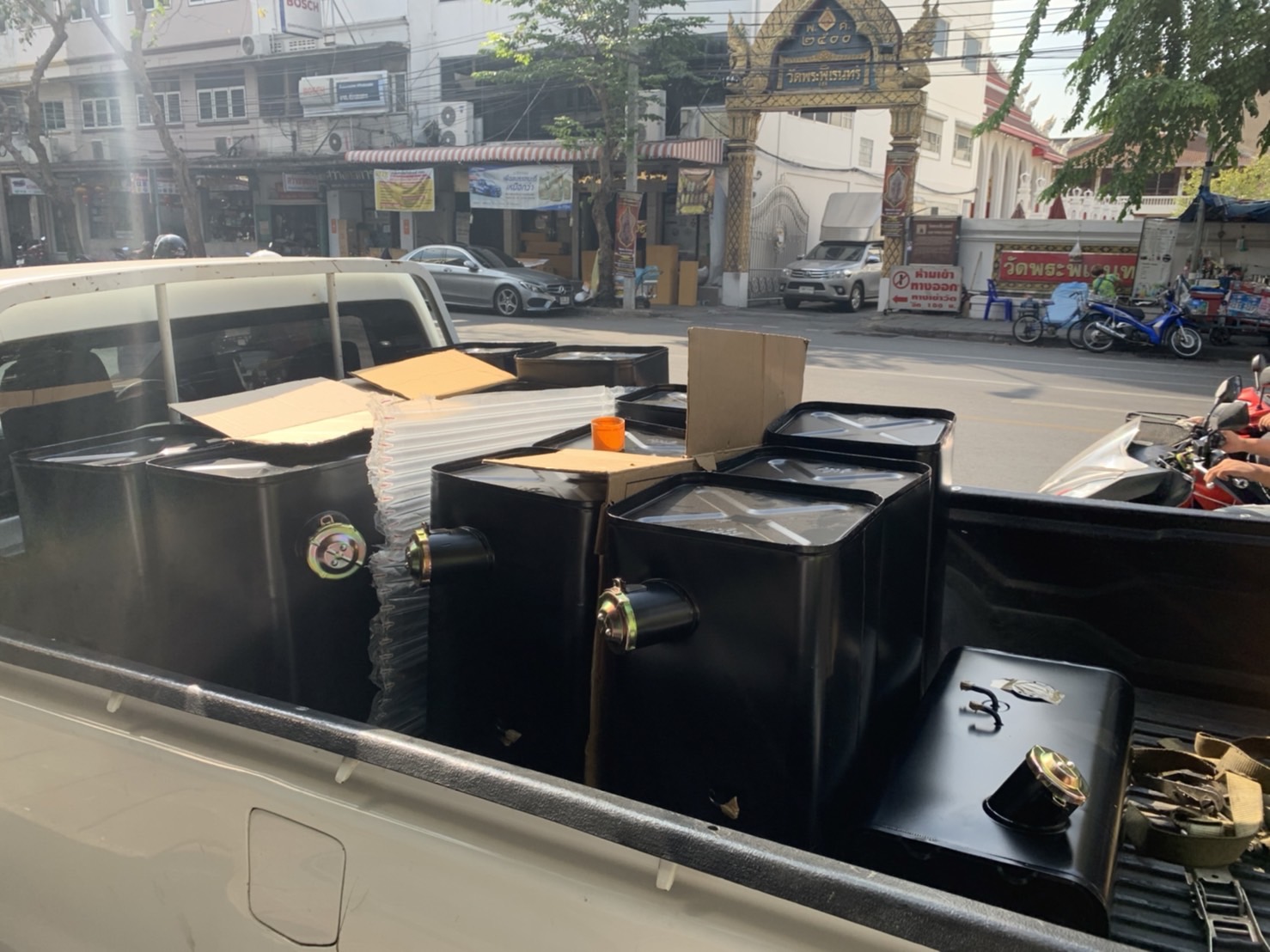 ถังน้ำมันรถบรรทุก 60 80 100 150 200 ลิตร