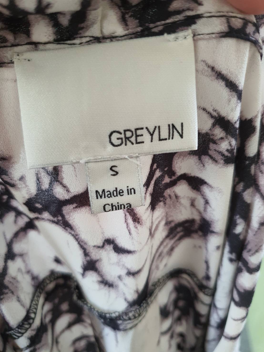 FF05148 เสื้อผ้ามือสอง ชีฟอง แบรนด์ GREYLIN อก 38 นิ้ว