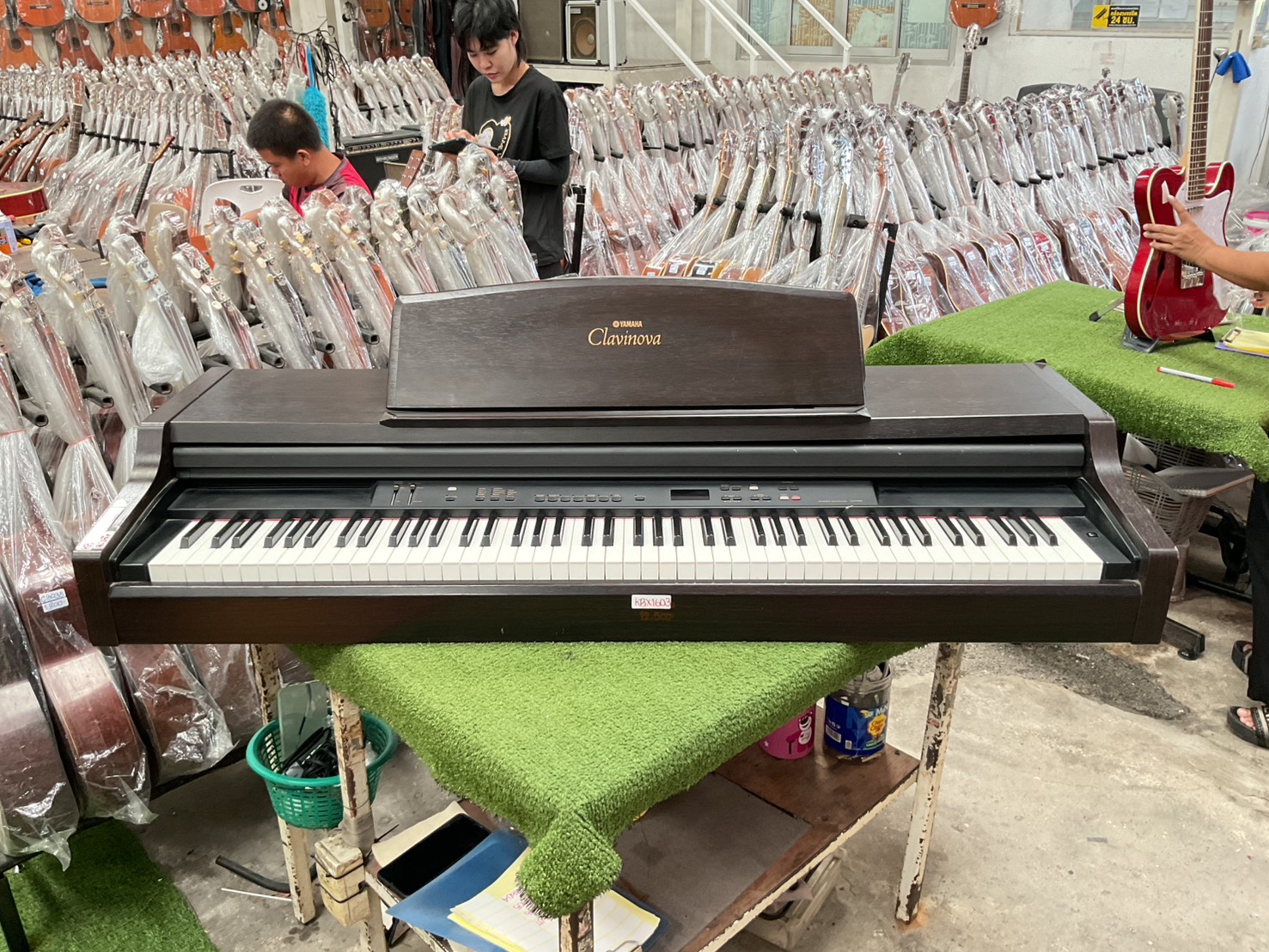 เปียโน YAMAHA : CLP-840 สินค้าไม่พร้อมใช้งาน (ต้องซ่อม)