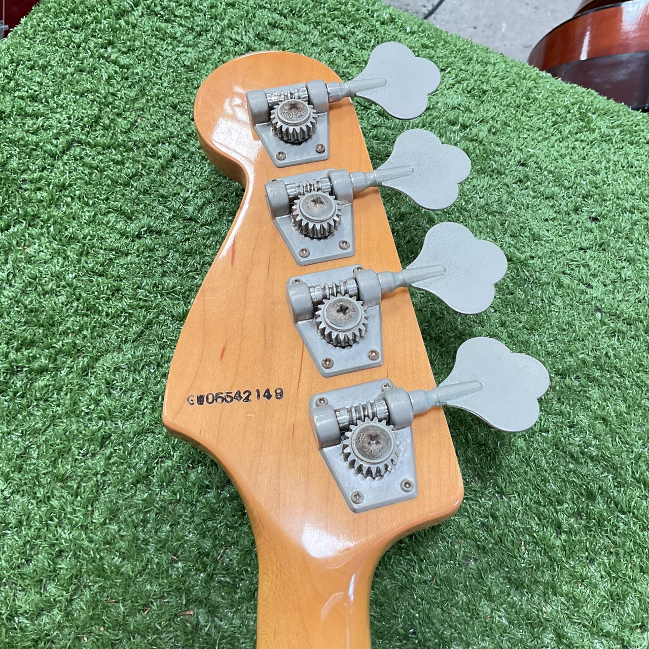 กีต้าร์เบส Grass Roots