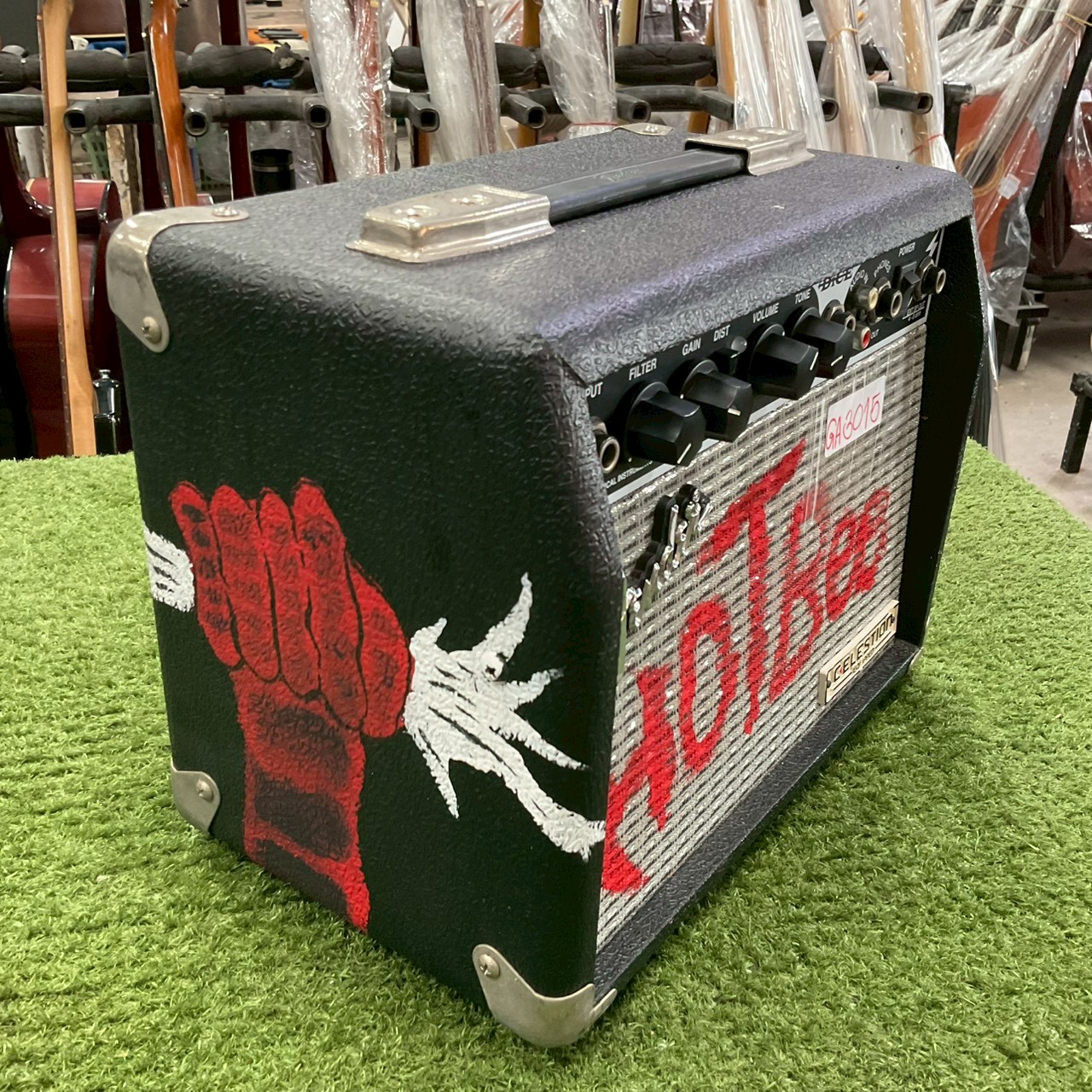 แอมป์กีต้าร์ Fender : DiCE