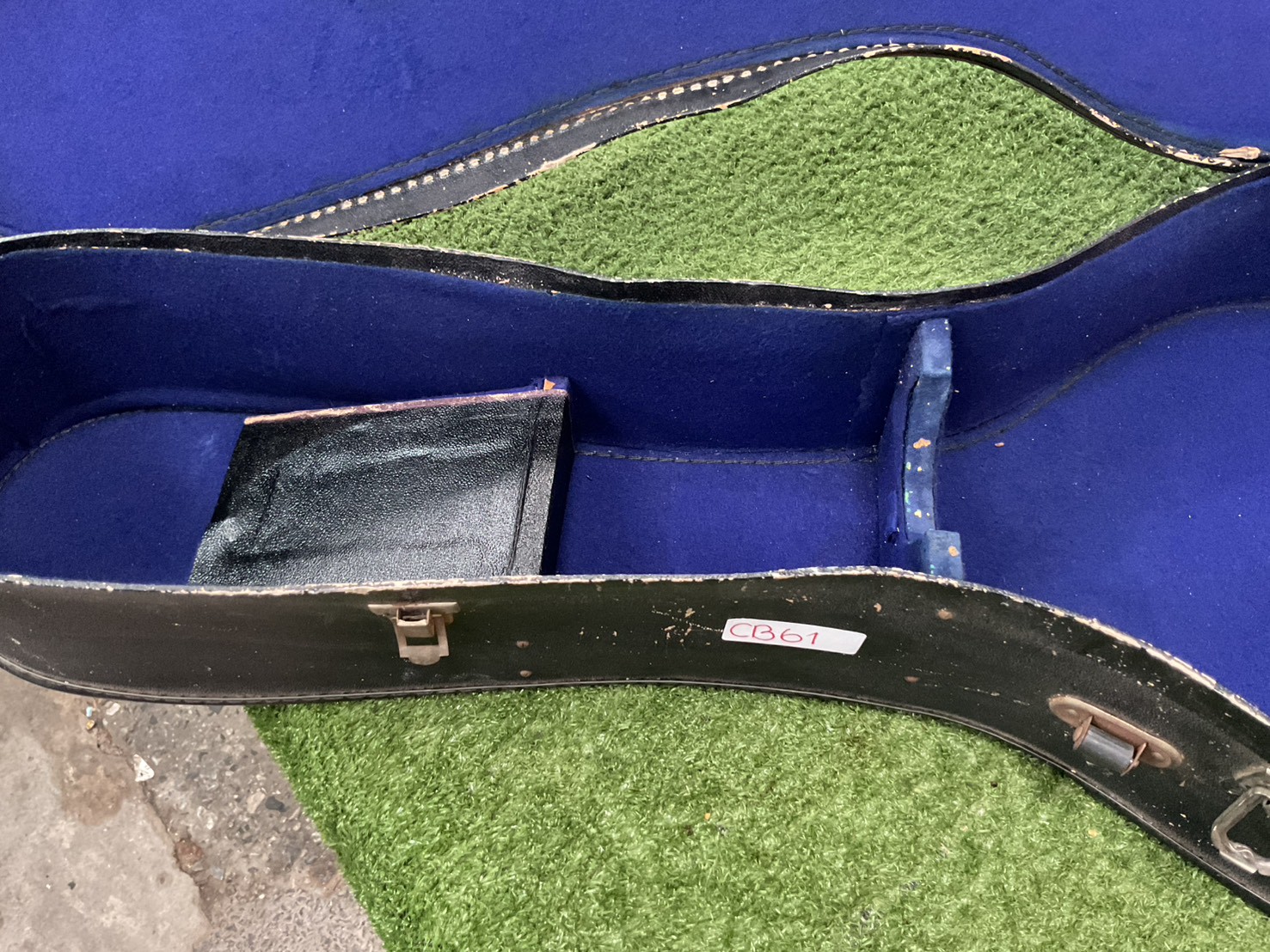 กล่องเคสกีต้าร์คลาสสิค